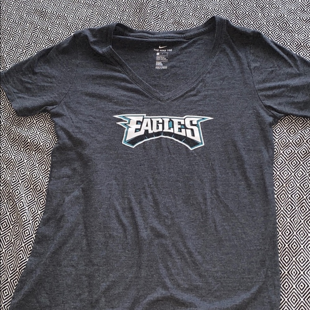 Nike Philadelphia Eagles Athletic cut shirt